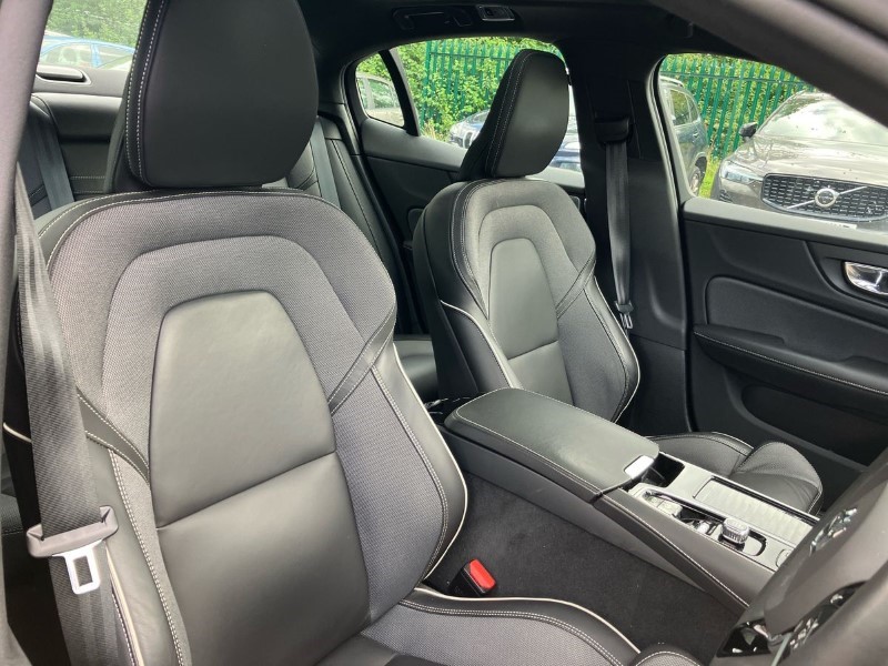 2021 (21) VOLVO S60 2.0 T8 Recharge PHEV R DESIGN 4dr AWD Auto 3472508