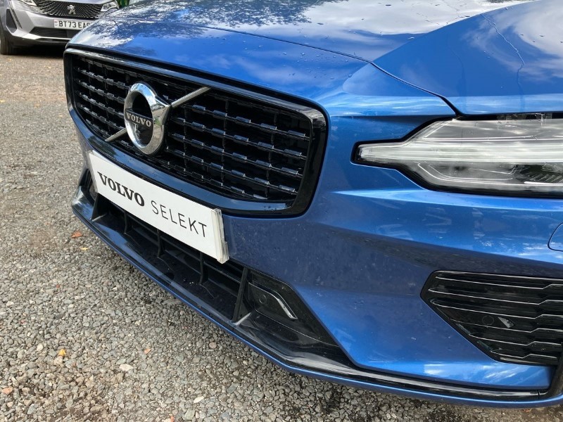 2021 (21) VOLVO S60 2.0 T8 Recharge PHEV R DESIGN 4dr AWD Auto 3472530