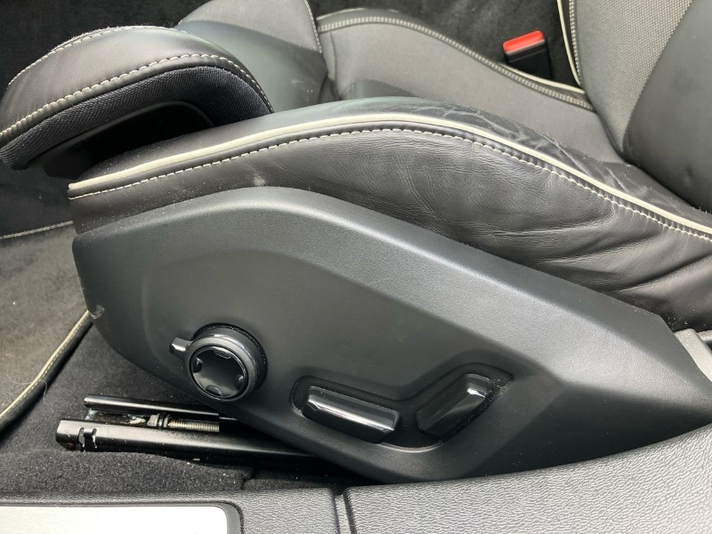 2021 (21) VOLVO S60 2.0 T8 Recharge PHEV R DESIGN 4dr AWD Auto 3472536