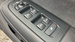 2021 (21) VOLVO S60 2.0 T8 Recharge PHEV R DESIGN 4dr AWD Auto 3472505