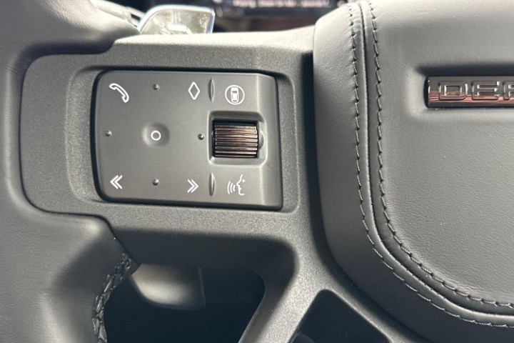  LAND ROVER DEFENDER 4.4 P635 Octa Black 110 5dr Auto 5866860