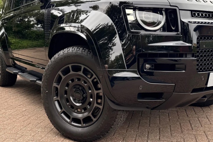  LAND ROVER DEFENDER 4.4 P635 Octa Black 110 5dr Auto 5866877