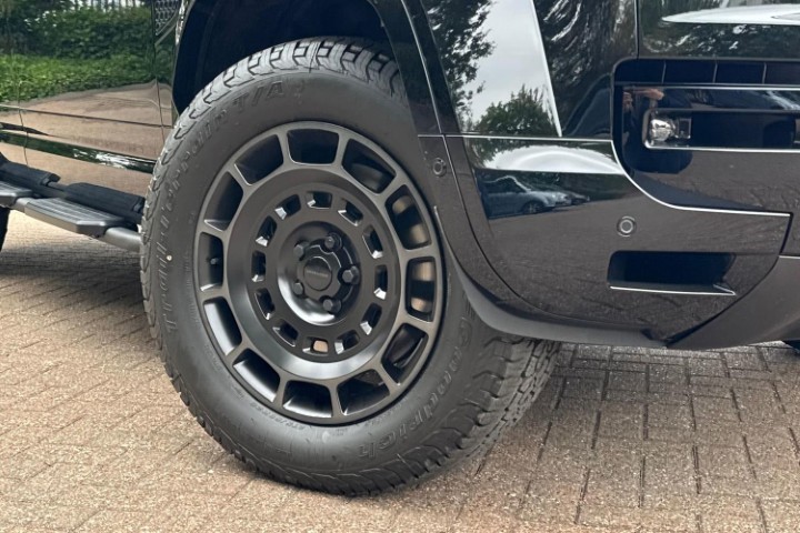  LAND ROVER DEFENDER 4.4 P635 Octa Black 110 5dr Auto 5866879