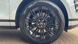 LAND ROVER RANGE ROVER EVOQUE 2.0 D200 Hoxton Edition 5dr Auto 5495012