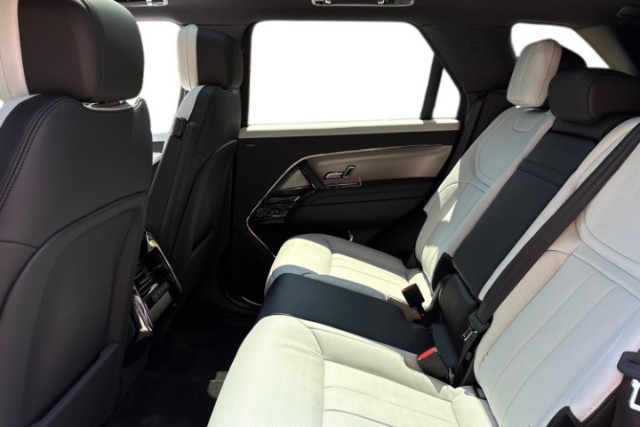  LAND ROVER RANGE ROVER SPORT 3.0 P460e Dynamic SE 5dr Auto 5598936