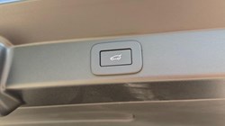 LAND ROVER RANGE ROVER SPORT 3.0 P460e Dynamic SE 5dr Auto 5598974