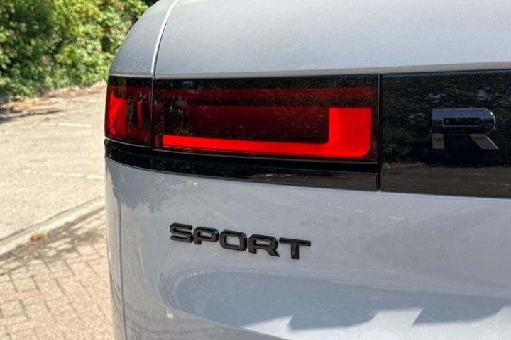  LAND ROVER RANGE ROVER SPORT 3.0 P460e Dynamic SE 5dr Auto 5598980
