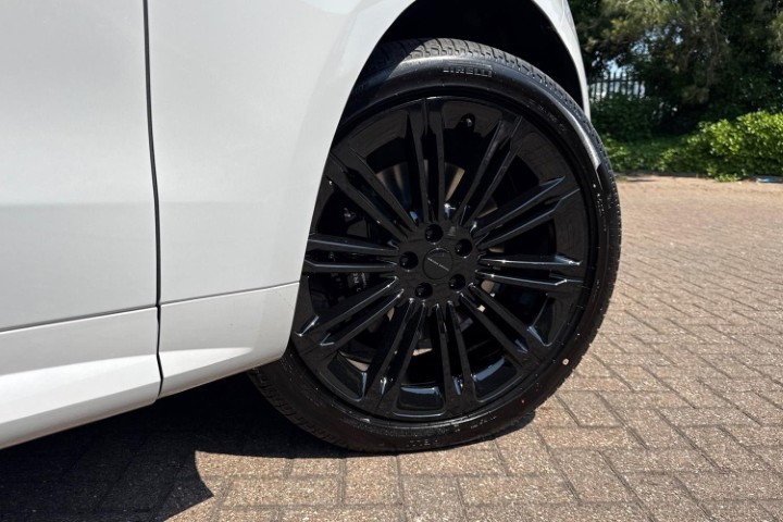  LAND ROVER RANGE ROVER SPORT 3.0 P460e Dynamic SE 5dr Auto 5598983