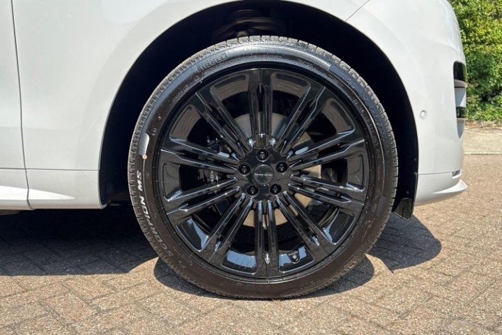  LAND ROVER RANGE ROVER SPORT 3.0 P460e Dynamic SE 5dr Auto 5598940