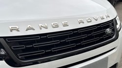 LAND ROVER RANGE ROVER EVOQUE 2.0 D200 Hoxton Edition 5dr Auto 5865394