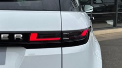 LAND ROVER RANGE ROVER EVOQUE 2.0 D200 Hoxton Edition 5dr Auto 5865398