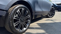 LAND ROVER RANGE ROVER VELAR 3.0 D300 MHEV Belgravia Edition Satin 5dr Auto 5634971