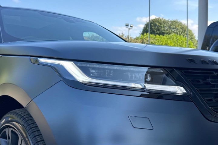  LAND ROVER RANGE ROVER VELAR 3.0 D300 MHEV Belgravia Edition Satin 5dr Auto 5634938
