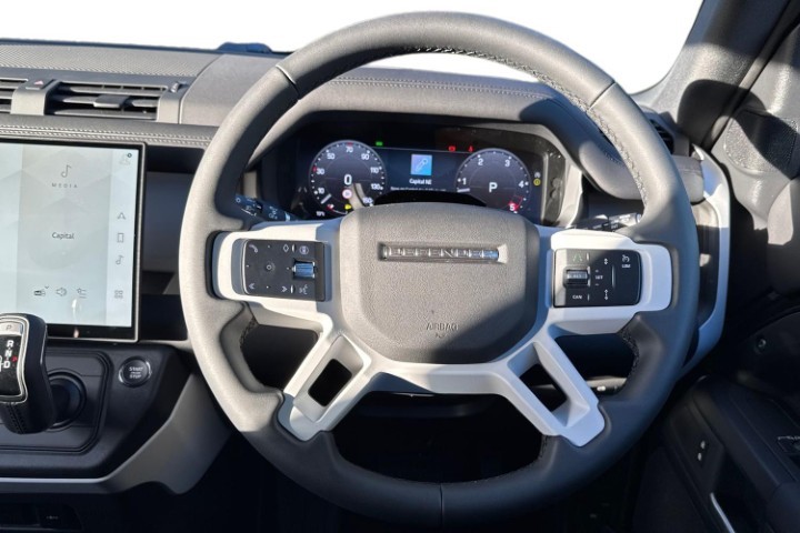 LAND ROVER DEFENDER 3.0 D250 Hard Top S Auto [3 Seat] 5972552