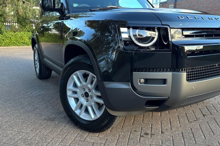LAND ROVER DEFENDER 3.0 D250 Hard Top S Auto [3 Seat] 5972581