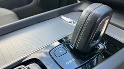 2019 (19) VOLVO XC60 2.0 B4D R DESIGN 5dr AWD Geartronic 3489917