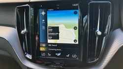 2019 (19) VOLVO XC60 2.0 B4D R DESIGN 5dr AWD Geartronic 3489910