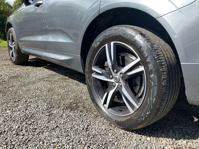 2019 (19) VOLVO XC60 2.0 B4D R DESIGN 5dr AWD Geartronic 3489925