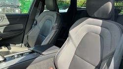 2019 (19) VOLVO XC60 2.0 B4D R DESIGN 5dr AWD Geartronic 3489920