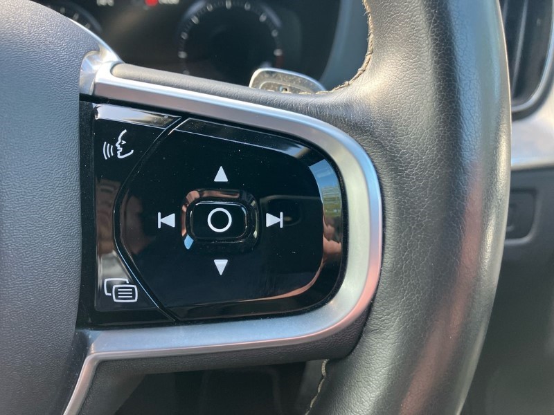 2019 (19) VOLVO XC60 2.0 B4D R DESIGN 5dr AWD Geartronic 3489906