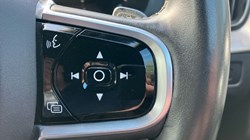 2019 (19) VOLVO XC60 2.0 B4D R DESIGN 5dr AWD Geartronic 3489906