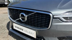 2019 (19) VOLVO XC60 2.0 B4D R DESIGN 5dr AWD Geartronic 3489927