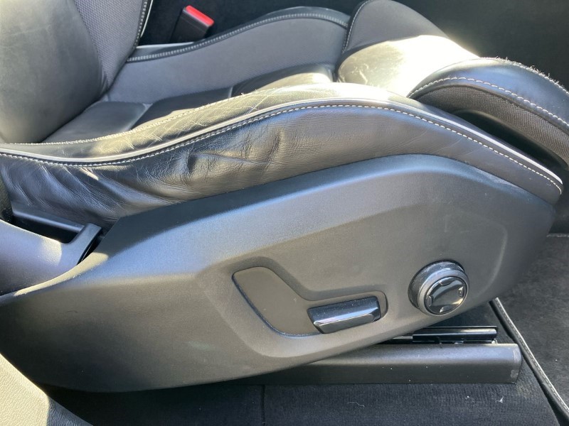 2019 (19) VOLVO XC60 2.0 B4D R DESIGN 5dr AWD Geartronic 3489901