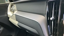2019 (19) VOLVO XC60 2.0 B4D R DESIGN 5dr AWD Geartronic 3489916