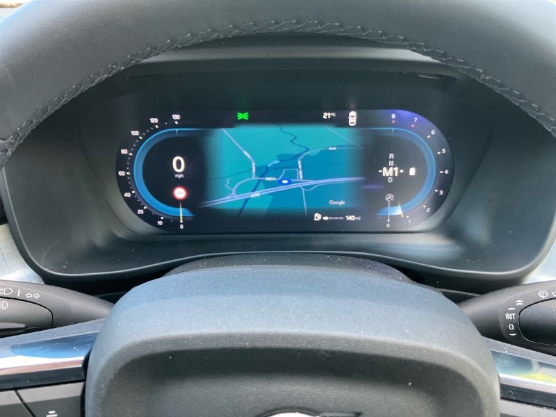 2023 (73) VOLVO XC40 2.0 B3P Plus Dark 5dr Auto*VAT QUALIFYING* 3354528