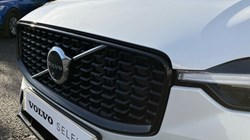 2023 (73) VOLVO XC60 2.0 B5P Plus Dark 5dr AWD Geartronic 3505595