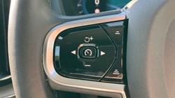 2023 (73) VOLVO XC60 2.0 B5P Plus Dark 5dr AWD Geartronic 3505574