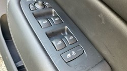 2023 (73) VOLVO XC60 2.0 B5P Plus Dark 5dr AWD Geartronic 3505569