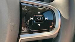 2023 (73) VOLVO XC60 2.0 B5P Plus Dark 5dr AWD Geartronic 3505575