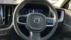 2023 (73) VOLVO XC60 2.0 B5P Plus Dark 5dr AWD Geartronic 3505573