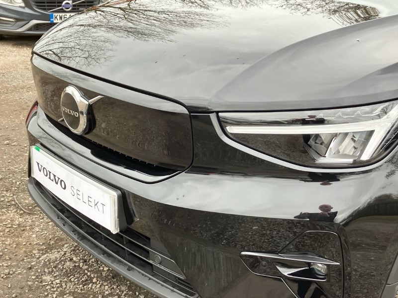 2023 (73) VOLVO XC40 175kW Recharge Plus 69kWh 5dr Auto *VAT QUALIFYING* 3009931