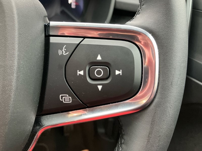 2023 (73) VOLVO XC40 175kW Recharge Plus 69kWh 5dr Auto *VAT QUALIFYING* 3009915