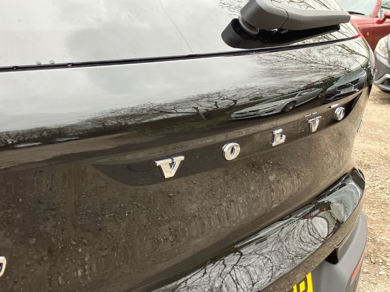 2023 (73) VOLVO XC40 175kW Recharge Plus 69kWh 5dr Auto *VAT QUALIFYING* 3009935