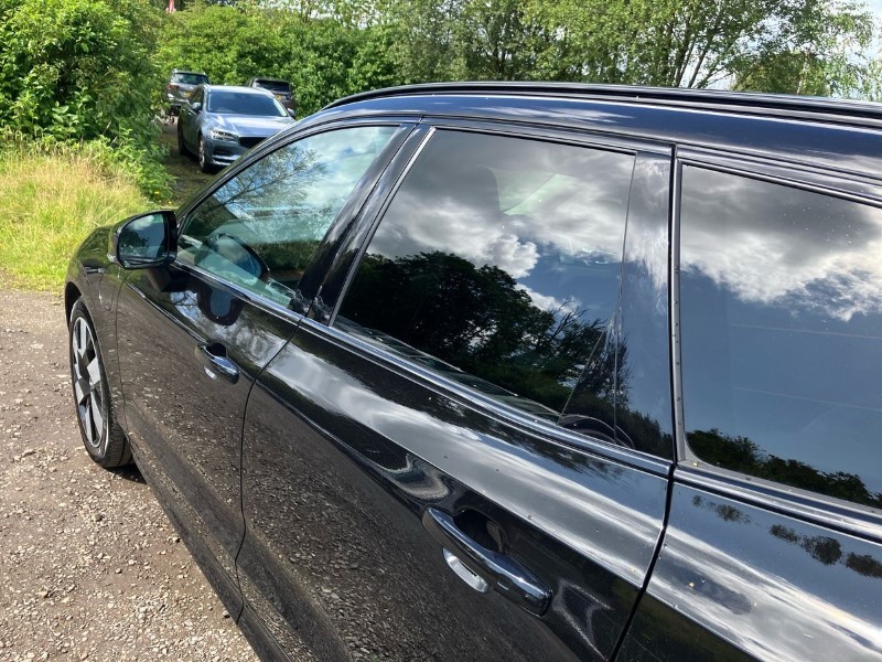 2023 (73) VOLVO XC60 2.0 T8 [455] RC PHEV Ultimate Dark 5dr AWD Gtron *VAT QUALIFYING* 3434117