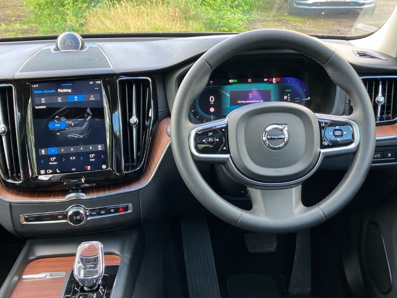 2023 (73) VOLVO XC60 2.0 T8 [455] RC PHEV Ultimate Dark 5dr AWD Gtron *VAT QUALIFYING* 3434102