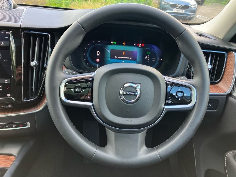 2023 (73) VOLVO XC60 2.0 T8 [455] RC PHEV Ultimate Dark 5dr AWD Gtron *VAT QUALIFYING* 3434098