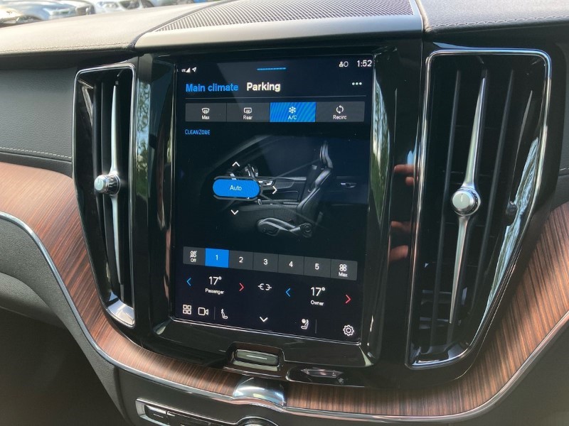 2023 (73) VOLVO XC60 2.0 T8 [455] RC PHEV Ultimate Dark 5dr AWD Gtron *VAT QUALIFYING* 3434107