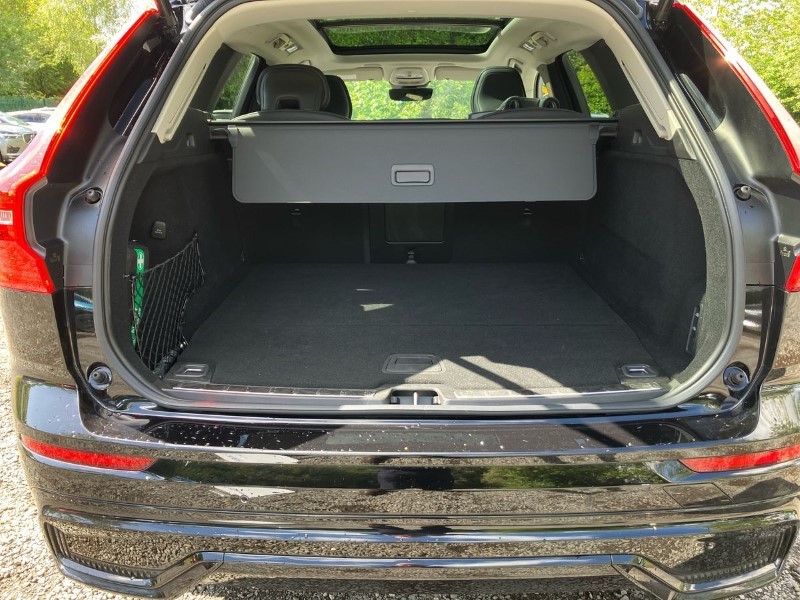 2023 (73) VOLVO XC60 2.0 T8 [455] RC PHEV Ultimate Dark 5dr AWD Gtron *VAT QUALIFYING* 3434115