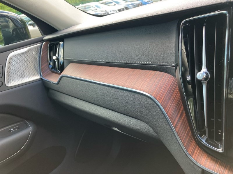 2023 (73) VOLVO XC60 2.0 T8 [455] RC PHEV Ultimate Dark 5dr AWD Gtron *VAT QUALIFYING* 3434109
