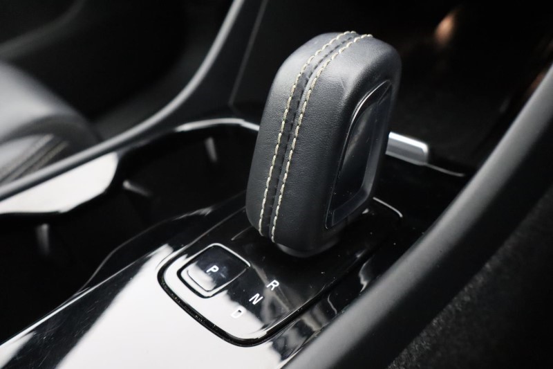 2021 (21) VOLVO XC40 P8 Recharge 300kW 78kWh First Edition 5dr AWD Auto 3807522