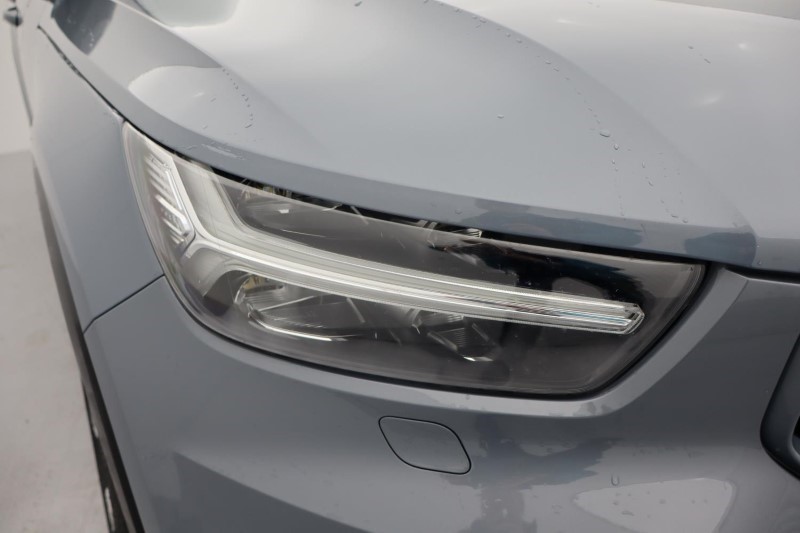 2021 (21) VOLVO XC40 P8 Recharge 300kW 78kWh First Edition 5dr AWD Auto 3807495