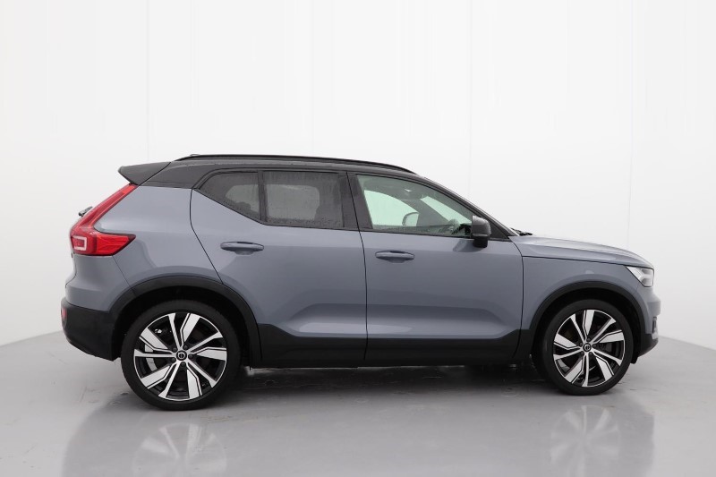 2021 (21) VOLVO XC40 P8 Recharge 300kW 78kWh First Edition 5dr AWD Auto 3807474