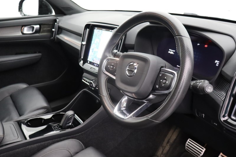 2021 (21) VOLVO XC40 P8 Recharge 300kW 78kWh First Edition 5dr AWD Auto 3807510