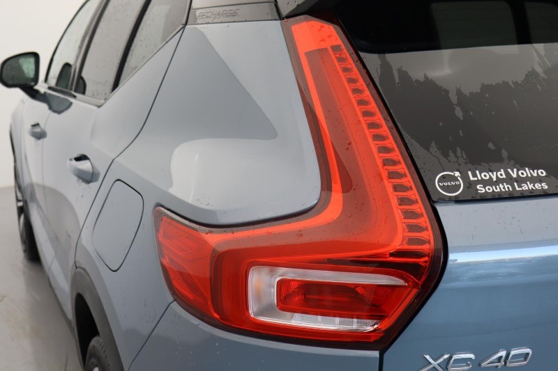 2021 (21) VOLVO XC40 P8 Recharge 300kW 78kWh First Edition 5dr AWD Auto 3807479