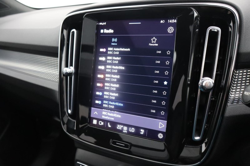 2021 (21) VOLVO XC40 P8 Recharge 300kW 78kWh First Edition 5dr AWD Auto 3807517