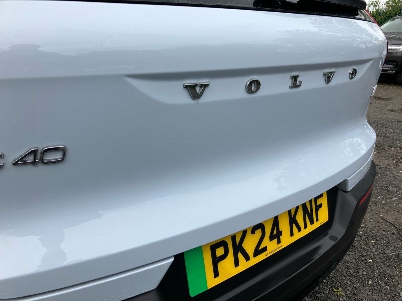 2024 (24) VOLVO XC40 300kW Recharge Twin Plus 82kWh 5dr AWD Auto 3450647